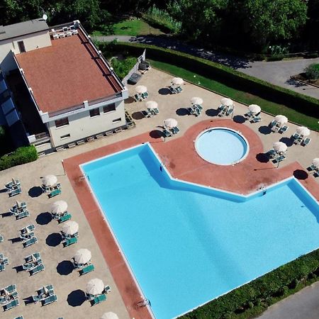 Le Residenze Di Santa Costanza - Mirto/Corbezzolo Aparthotel Сан Винченцо Екстериор снимка