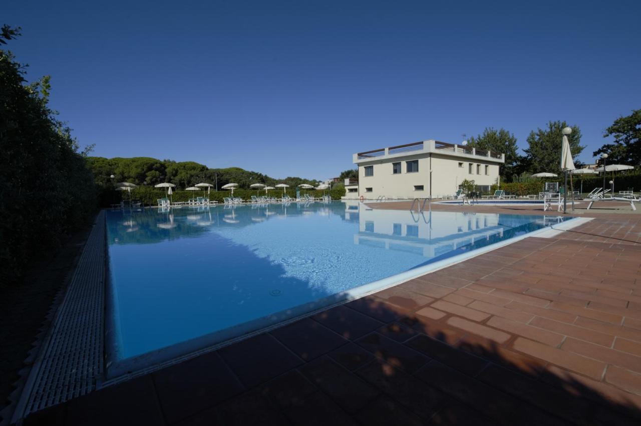 Le Residenze Di Santa Costanza - Mirto/Corbezzolo Aparthotel Сан Винченцо Екстериор снимка