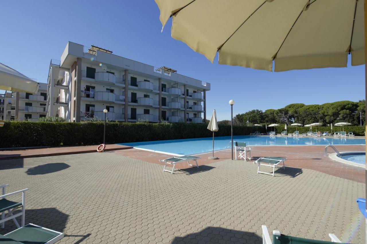 Le Residenze Di Santa Costanza - Mirto/Corbezzolo Aparthotel Сан Винченцо Екстериор снимка