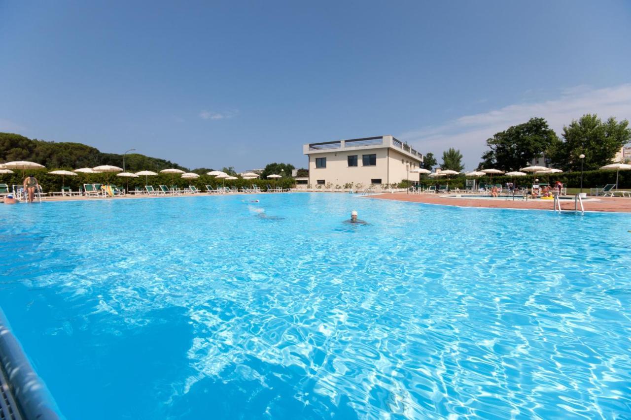 Le Residenze Di Santa Costanza - Mirto/Corbezzolo Aparthotel Сан Винченцо Екстериор снимка