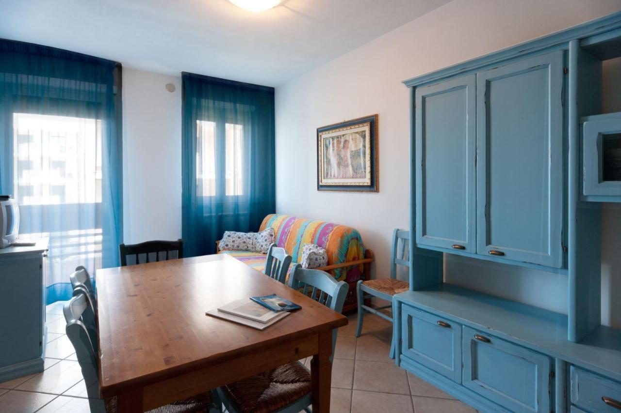 Le Residenze Di Santa Costanza - Mirto/Corbezzolo Aparthotel Сан Винченцо Екстериор снимка
